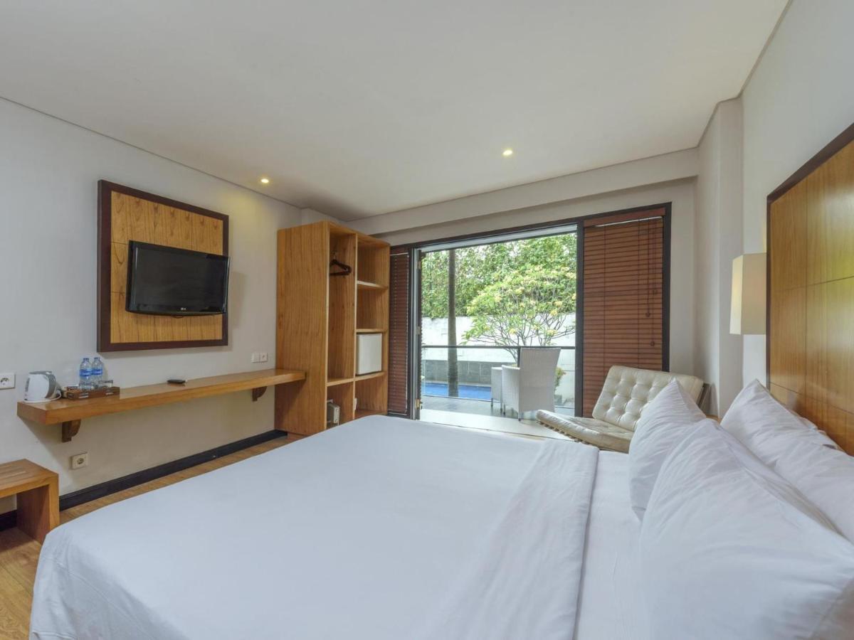 Zen Rooms Kuta Beach Poppies Lane Exterior foto